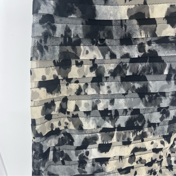 Adrianna Papel Tier Printed Midi Dress Size 8 - Picture 3 of 7